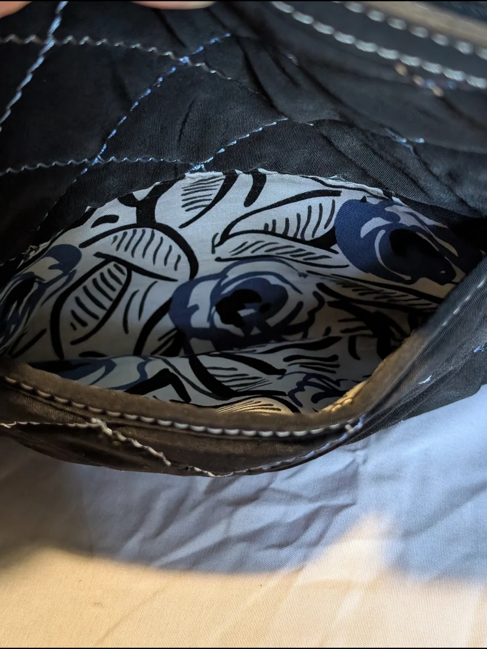 Vera Bradley Black Quilted Knob Hill Handbag Stitching Accents